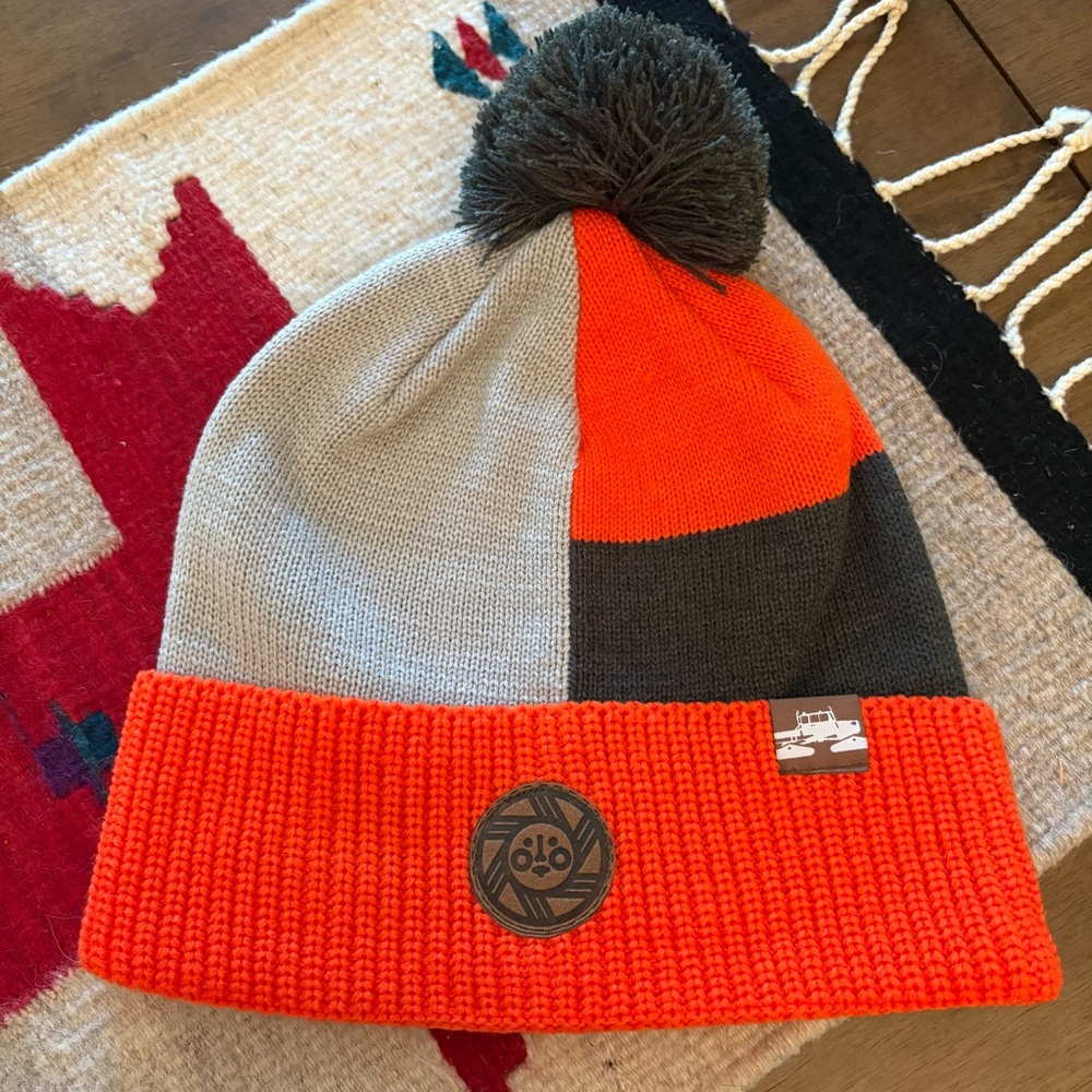 Mt. Bachelor, Oregon Knit Hat